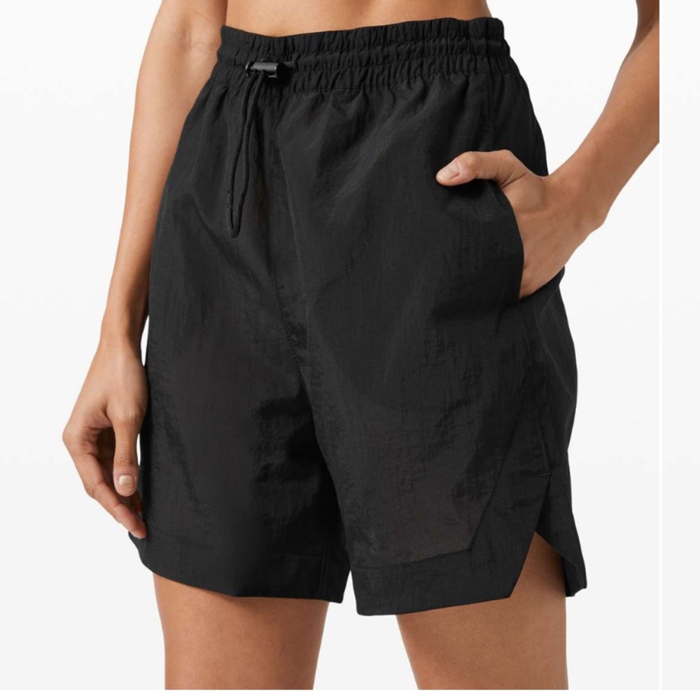 2/$20 Lululemon Clear Intention Short